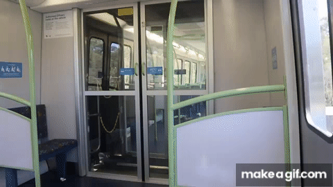 An animated gif showcasing the afformentioned poor suspension of the x trapolis train from the passenger seat. 